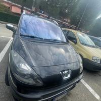 Peugeot 1007 1.6 benzina automatica anno 2005
