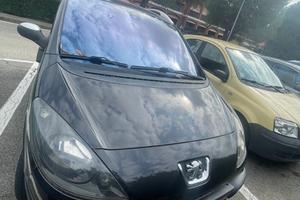Peugeot 1007 1.6 benzina automatica anno 2005