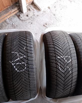Gomme usate quattro stagioni 215-45-16-90v dot 22