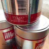 Barattoli multiuso puliti