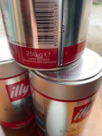 Barattoli multiuso puliti