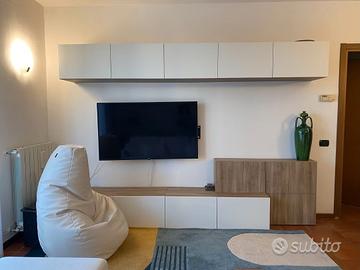 Mobili composizione Ikea soggiorno sala