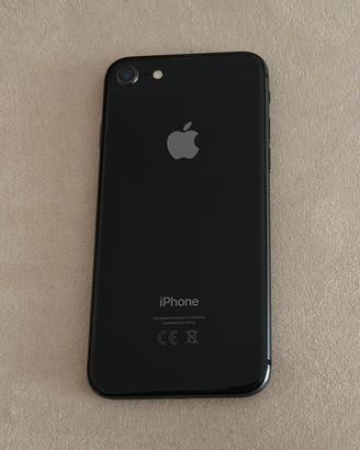 IPhone 8  64gb nero  con caricatore USB +cover