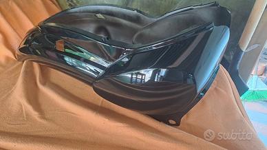 scarabeo carena posteriore codone nera