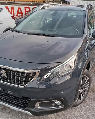 Peugeot 2008 1.2 PureTech Turbo 110CV Allure