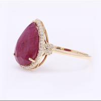 Esclusivo anello in oro giallo 14k con rubino