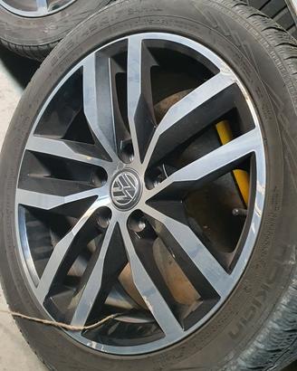 Cerchi Madrid 17 Volkswagen + gomme 225 45 17