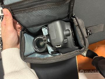 Fotocamera canon EOS 2000D