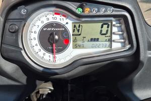 Suzuki V storm 650