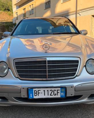 Mercedes-benz E 200 cat Station Wagon Avantgarde