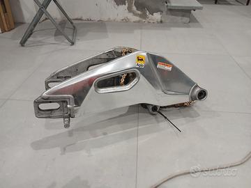 FORCELLONE APRILIA RSV4 1000