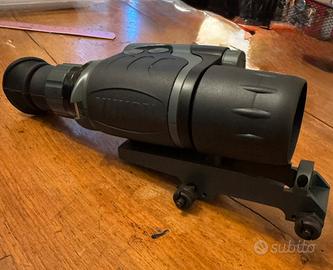 Visore notturno Yukon