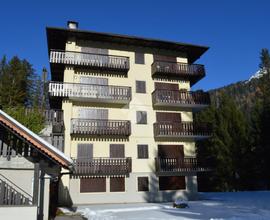 2 LOCALI A PINZOLO