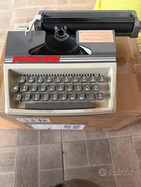 Macchina  da scrivere  vintage petit 600