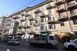NEGOZIO A TORINO