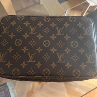 Pochette Nuova Louis Vuitton