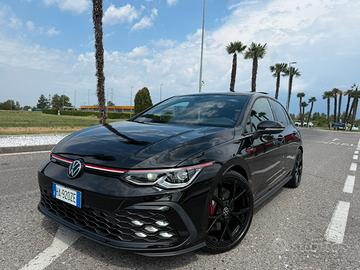 Volkswagen Golf 8 GTI