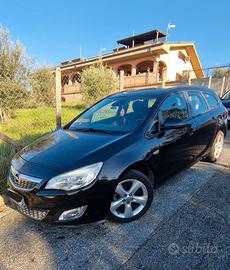 Opel Astra Station Wagon Sports Tourer Cosmo