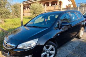 Opel Astra Station Wagon Sports Tourer Cosmo