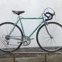 Bici da corsa con telaio Cinelli per Eroica