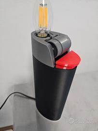 Lampada da tavolo 3D ispirata ad Accendino Bic