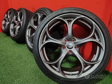 Cerchi Alfa Romeo Giulia NEW 225 40 19 - 255 35 19
