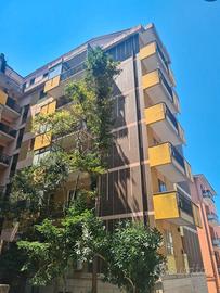 CZ, centralissimo appartamento con garage e p.auto