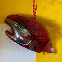Stop fanale posteriore peugeot 208 2012-2019