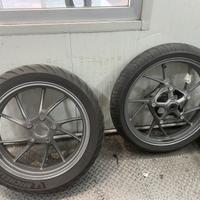 Cerchi originali BMW moto – Anteriore e Posteriore