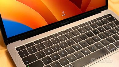 MacBook Air 13” Retina 2019 – i5, 8GB, 256GB