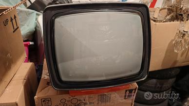 TV vintage arancione 