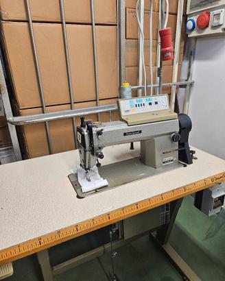Macchina da cucire lineare industriale 