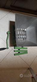 Mulino Tritatutto Manuale per Frutta e Verdura - 7