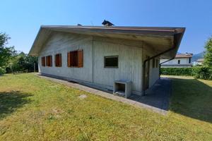 CASA INDIPENDENTE CON GIARDINO - SU UNICO LIVELLO!