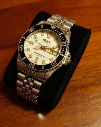 Seiko SKX021