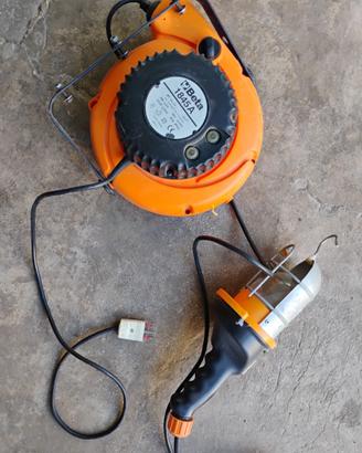 Avvolgicavo Automatico con Lampada Portatile Beta