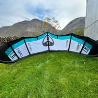 vela kitesurf North Orbit 8+barra