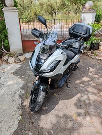 Honda Adv 350