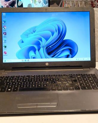 HP 15-AY062NL Intel Core I7 di 6 gen SSD 16 GB RAM