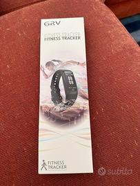 Orologio fitness tracker di marca GRV.