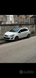 Opel Corsa D b-color 1.3 95 cv