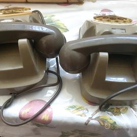 2 telefoni a rotella