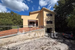 Villa di 160 m² con 3 locali a Leonessa