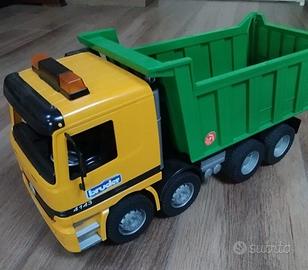 camion Bruder