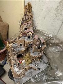 Presepe con cascata , luci e personaggi