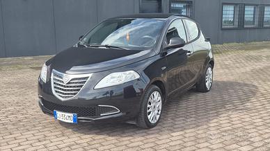 Lancia Ypsilon 1.2 69 CV 5 porte GPL Ecochic Plati