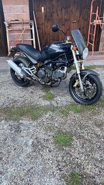 Ducati Monster M900