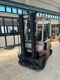 Carrello elevatore muletto om 20 quintali