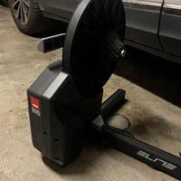 Rullo interattivo Smart Trainer Elite Rivo