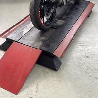 Banco sollevamoto elettroidraulico 500 KG Wurth